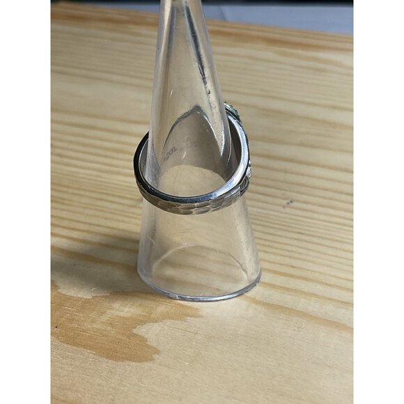 Mens Silver Balfour Class Ring With Blue Gemstone & Detailed Sides - Picture 4 of 5